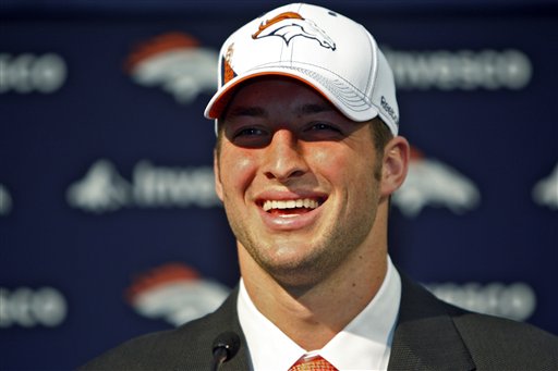 Tim-Tebow-Press-Conference.jpg